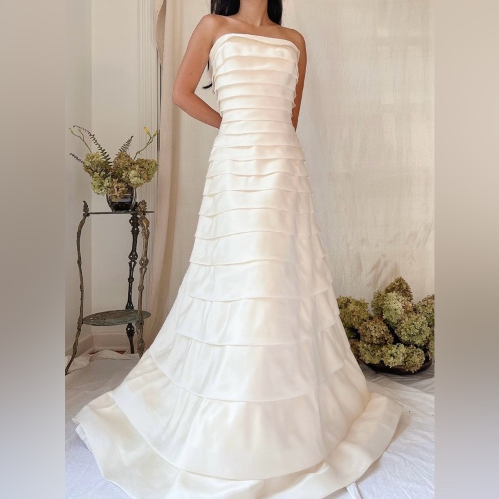 Vintage Silk Graduated Layers Gown - M/8